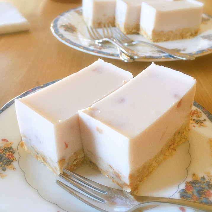苺ヨーグルト Kiriで作る 簡単クリームケーキ レシピ 作り方 By ヤスのり子 楽天レシピ 苺ヨーグルト Kiriで作る 簡単クリームケーキ レシピ 作り方 By ヤスのり子 楽天レシピ